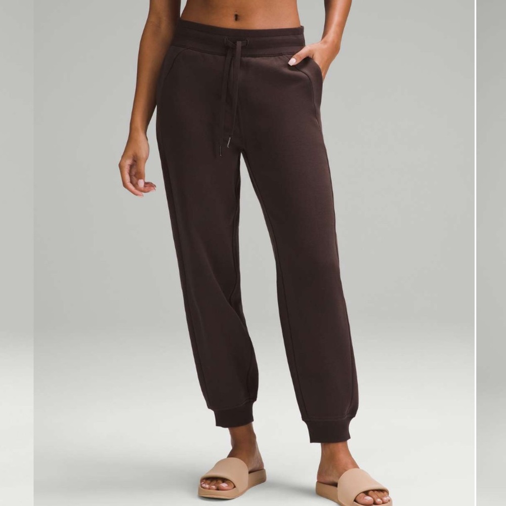 Lululemon Scuba High-Rise Relaxed Jogger